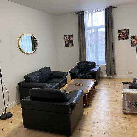 בריסל Modern Apartment Third Floor מראה חיצוני תמונה